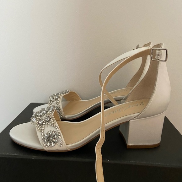 Betsey Johnson Women’s Mel Block Heel Sandal - Picture 6 of 9